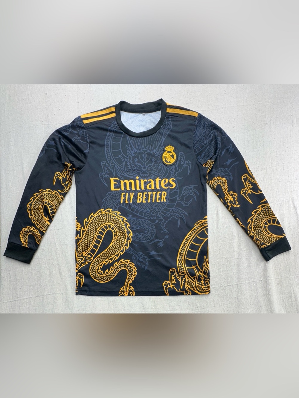 Real Madrid Mbappé #9 Dragon Long Sleeve Soccer Jersey Small White Bootleg (e)